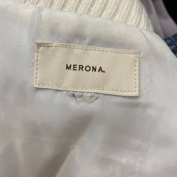 Pretty Merona Women’s M SUPER CLEAN Zip Front White Puffer Vest - Picture 10 of 10